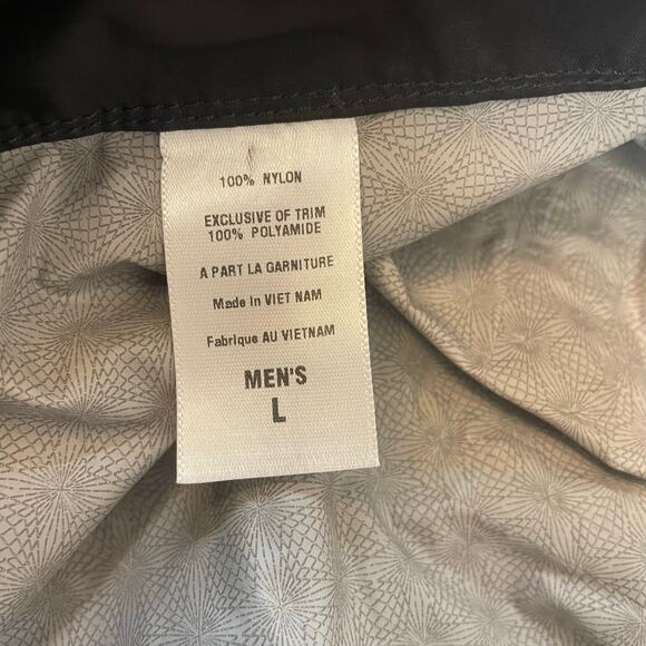 READ Patagonia Men’s L Nylon Rain Pants Black Zip Ankles Hiking Shell Drawstring - Picture 3 of 9
